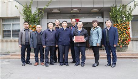 暖心！侯立林到公司送來春節(jié)慰問
